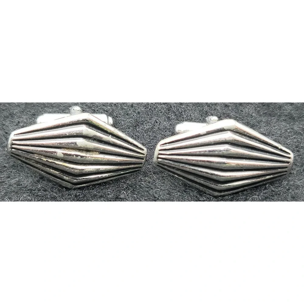 VINTAGE CORUGATED LANTERN HICKOK CUFFLINKS ESTATE CLEANOUT FIND